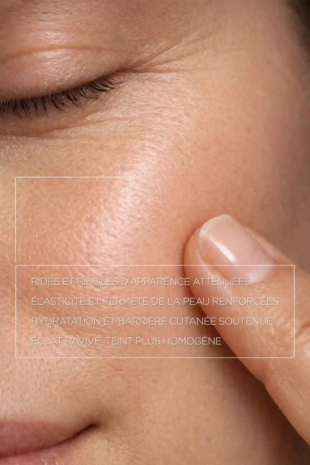 Sérum anti-âge au peptide femme
