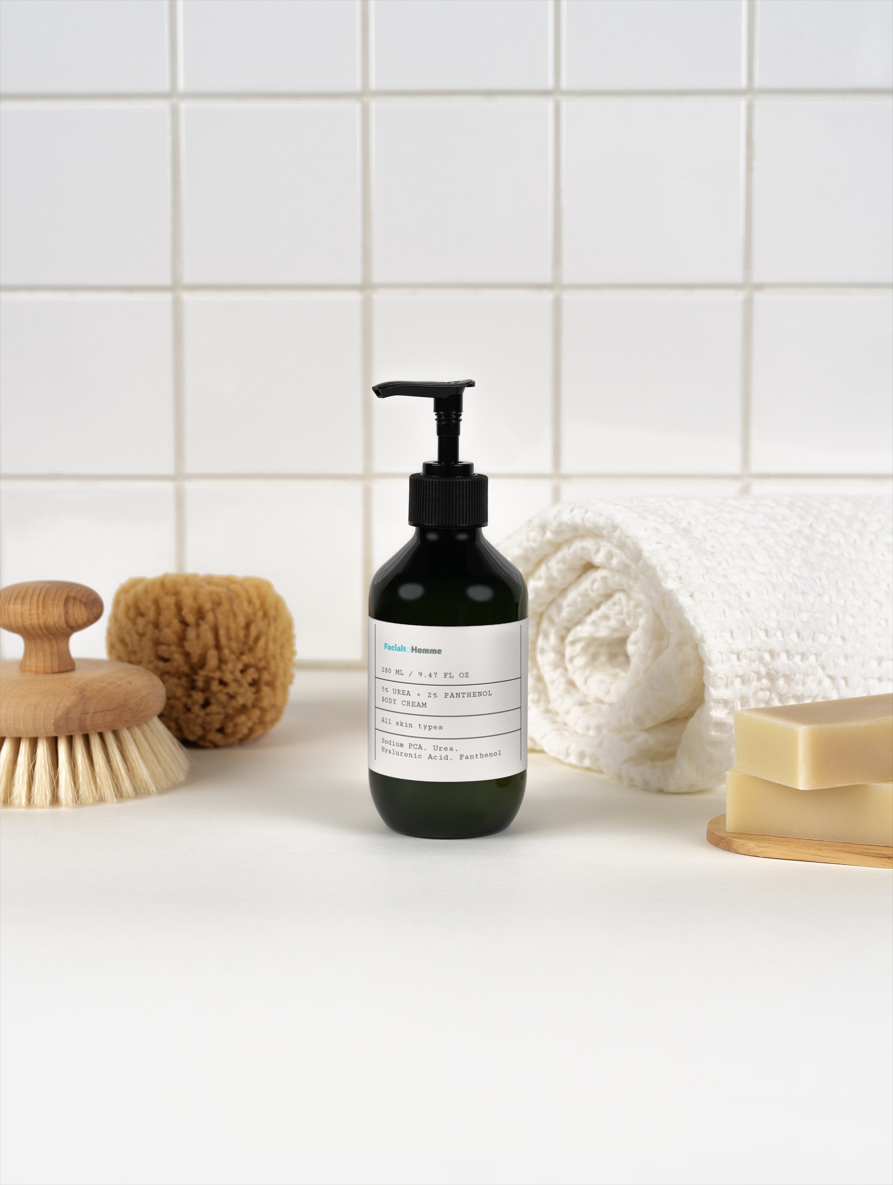 5 % d’urée + 2 % de panthénol Crème pour le corps homme