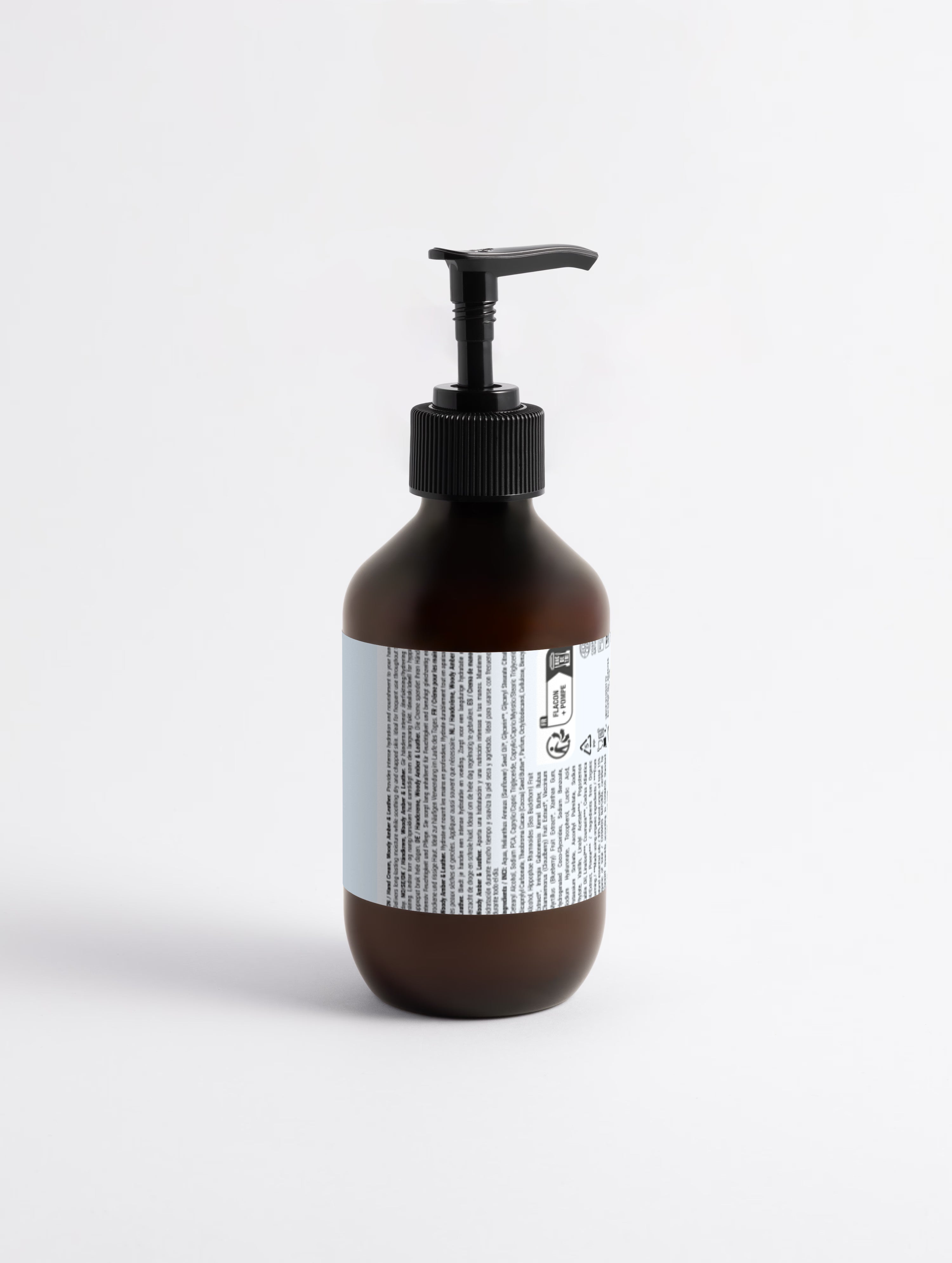 Crème pour les mains en soie, ambre boisé et cuir femme